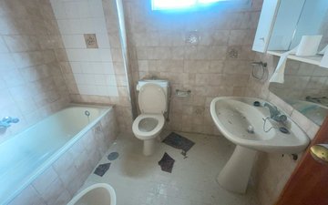 Property slide 10