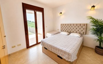 Property slide 14