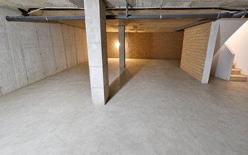 Property slide 21