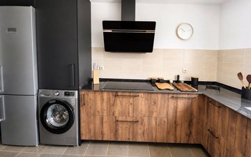 Property slide 32