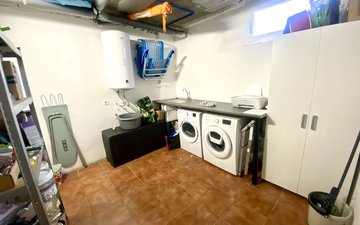 Property slide 25