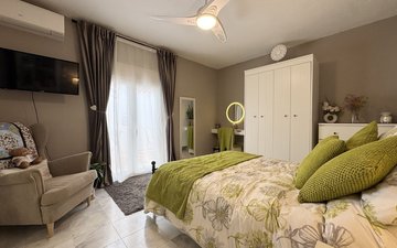 Property slide 25