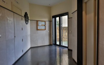 Property slide 43