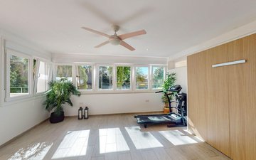 Property slide 18