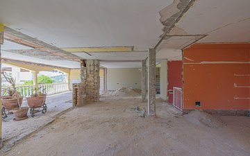 Property slide 10