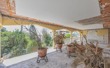 Property slide 14