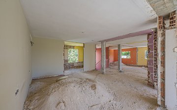 Property slide 16