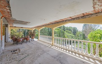 Property slide 8
