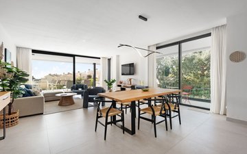 Property slide 10