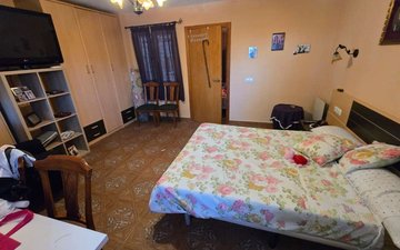 Property slide 14