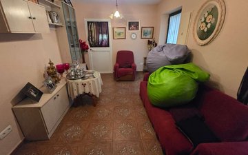 Property slide 18