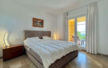 Property slide 25