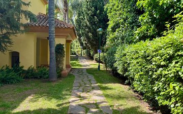 Property slide 32