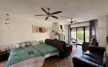Property slide 16