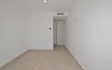 Property slide 22
