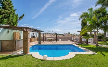 Property slide 17