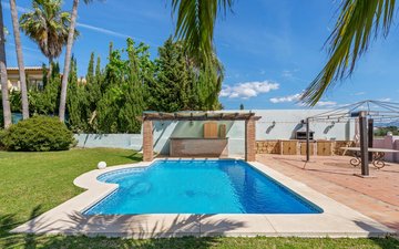 Property slide 18
