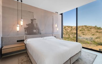 Property slide 18