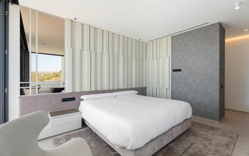Property slide 25