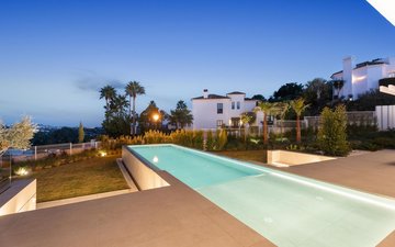 Property slide 82