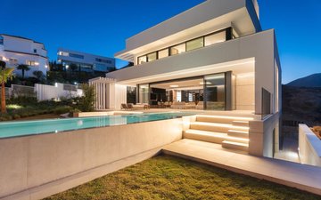 Property slide 83