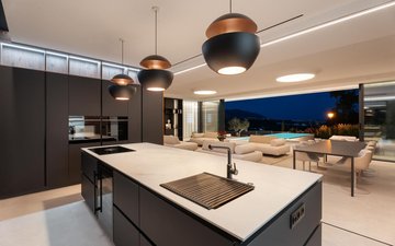 Property slide 84