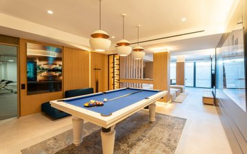 Property slide 90