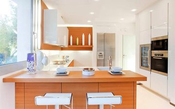 Property slide 10