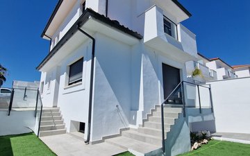 Property slide 25