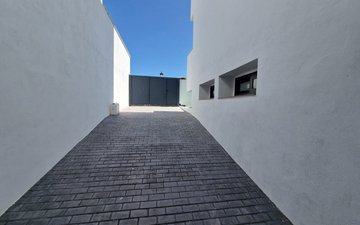 Property slide 27