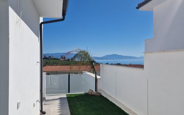 Property slide 31