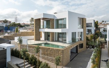 Property slide 21