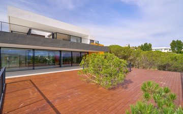 Property slide 46