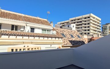 Property slide 44