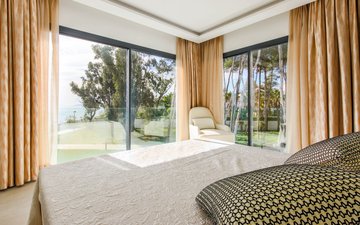 Property slide 24