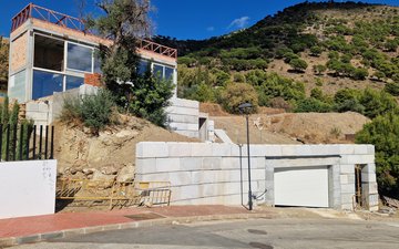 Property slide 20