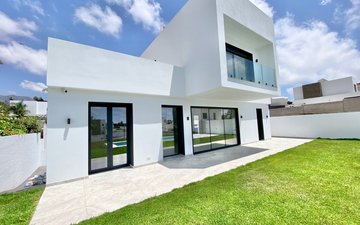 Property slide 15