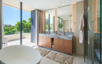Property slide 50