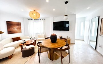 Property slide 32