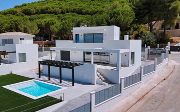 Property slide 48