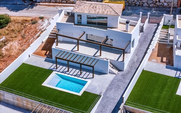 Property slide 72