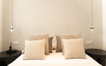 Property slide 25