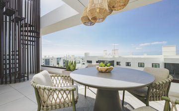 Property slide 50