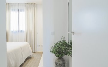 Property slide 60