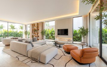 Property slide 18