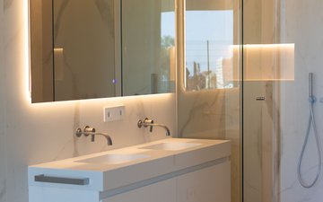 Property slide 20