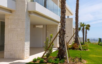 Property slide 25