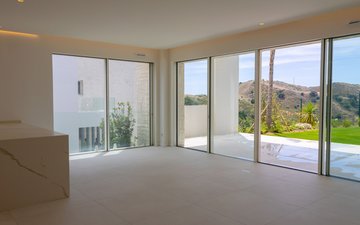 Property slide 44