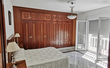 Property slide 24