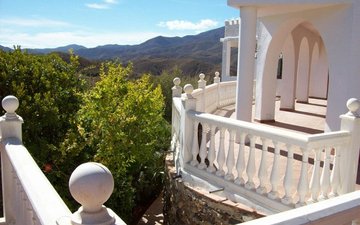 Property slide 16